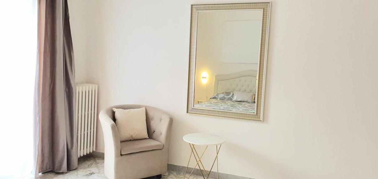 Angela'S Apartment. Elegant Two Bedroom House In Irsina Bagian luar foto
